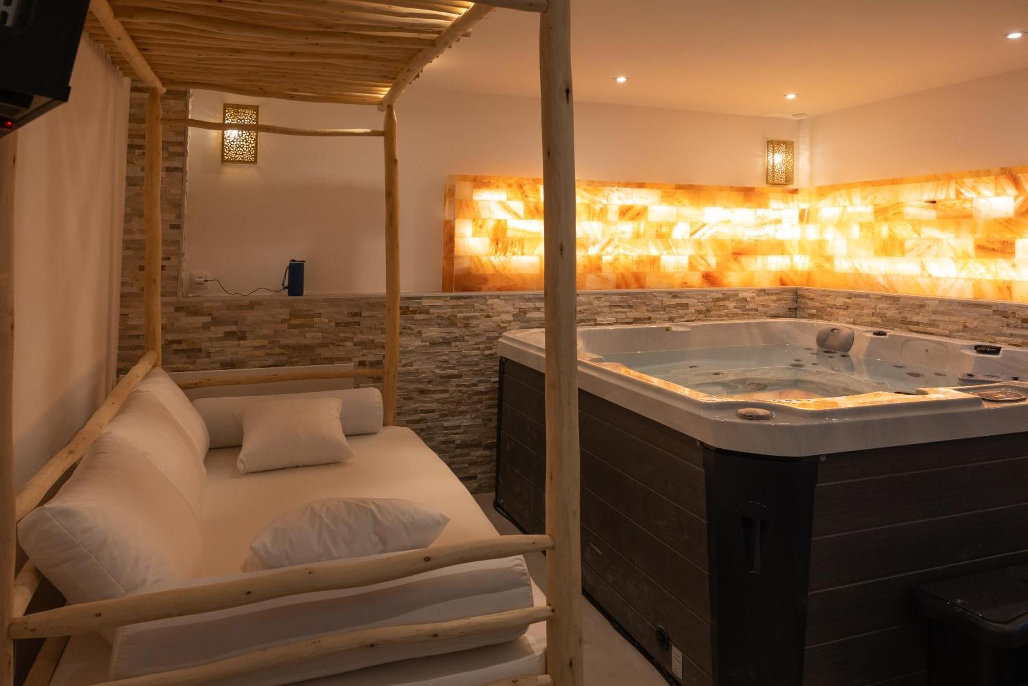 L'Andalouse & Spa Privatif - Strasbourg Mittel Mittelhausbergen エクステリア 写真
